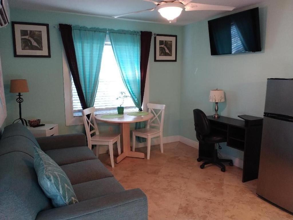 Tampa Bay Beautiful Apartment And Private Jacuzzi Extérieur photo